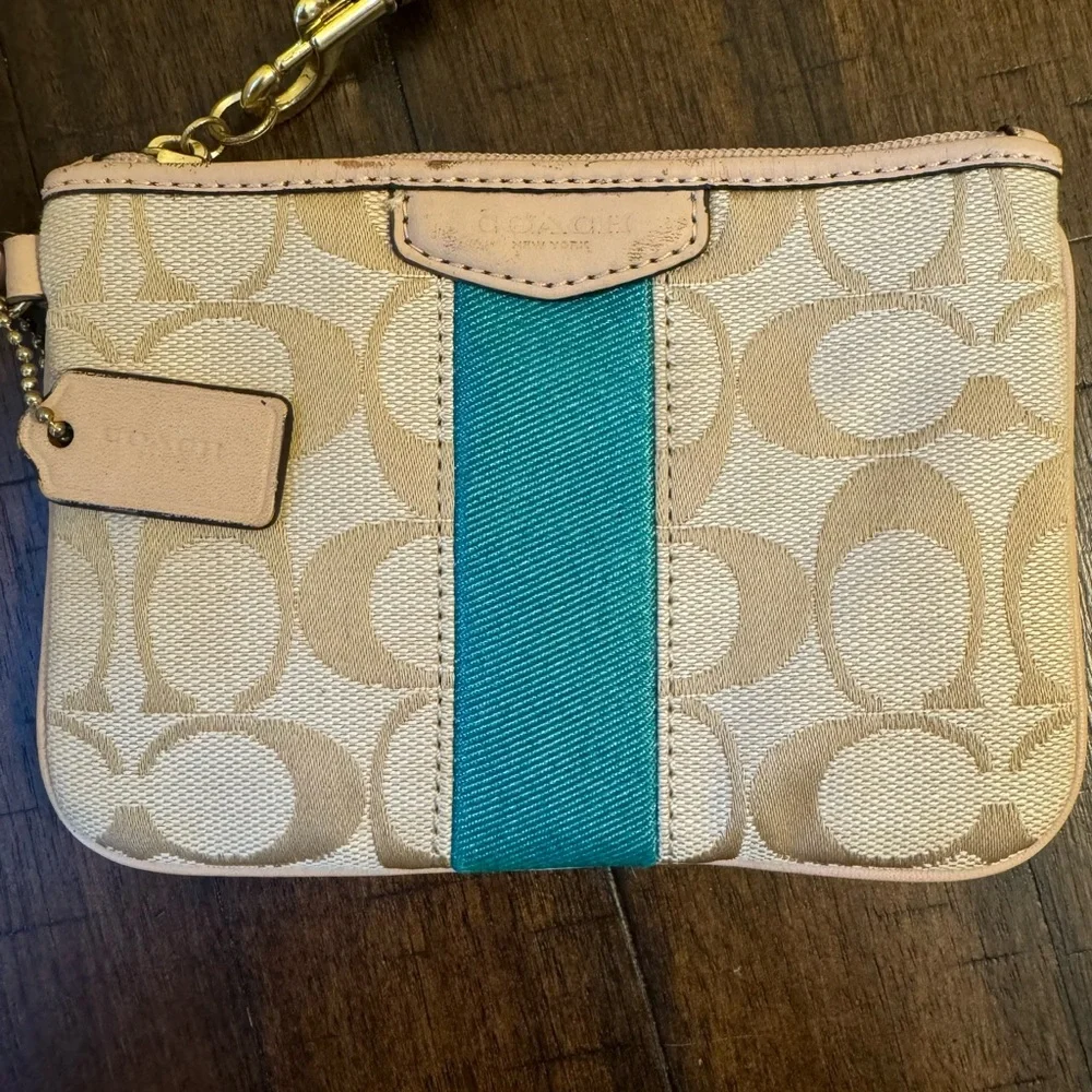 Coach Signature‎ Wristlet Aqua Coated Canvas 6x4” A